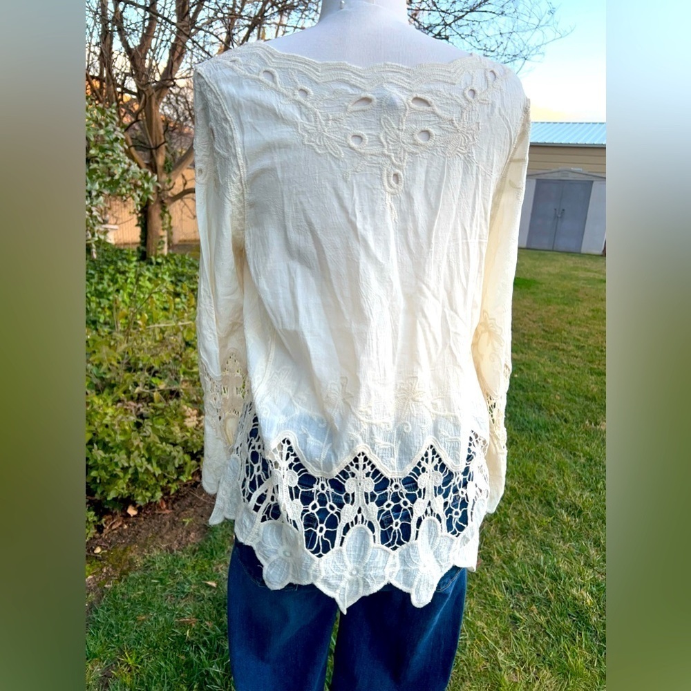 LAPIS BOHO Elegant Cream Lace Women's Top - Picture 9 of 9